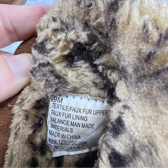 Maggie & Zoe Faux fur boots size 9 - Picture 3 of 11